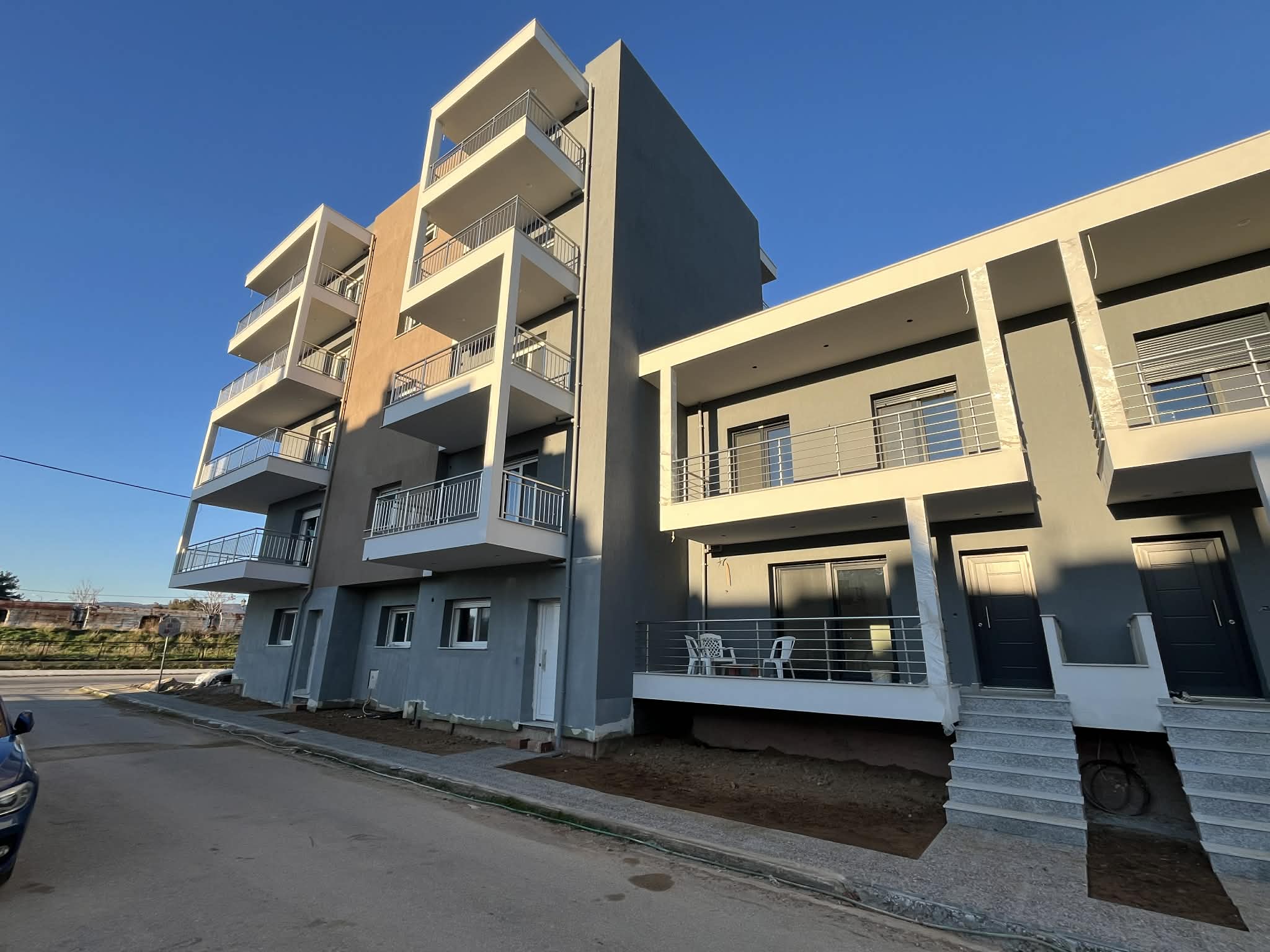 c8c0db8b-ca6a-4351-b25b-b86852109799